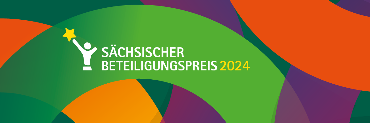 Im Vordergrund der Schriftzug "Sächsischer Beteiligungspreis 2024", im Hintergrund bunte Farben.